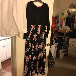 3x maxi dress. Long sleeve with pockets